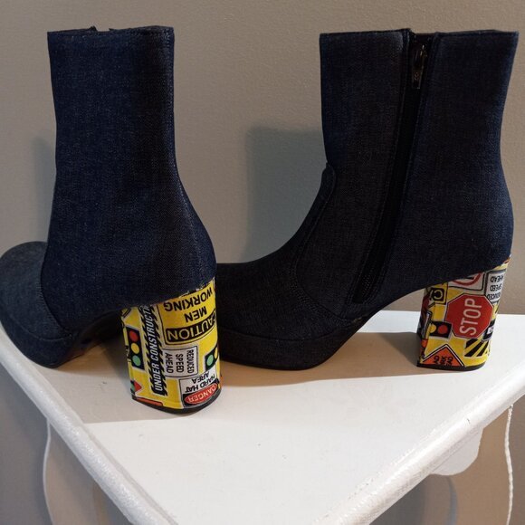 Cartoon Heel Denim Boots - Picture 4 of 9